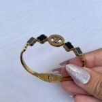 Decorative link bracelet