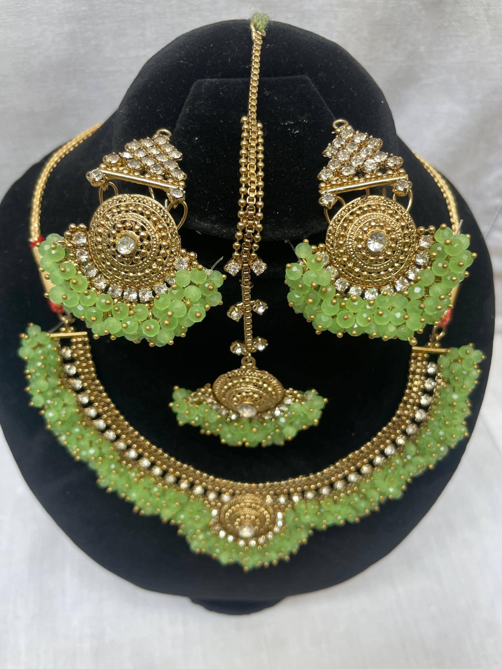 Beaded fashion jewelry