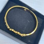 Clover cuff bracelet