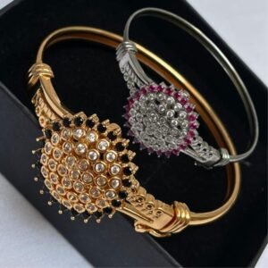 Decorative jeweled bracelet