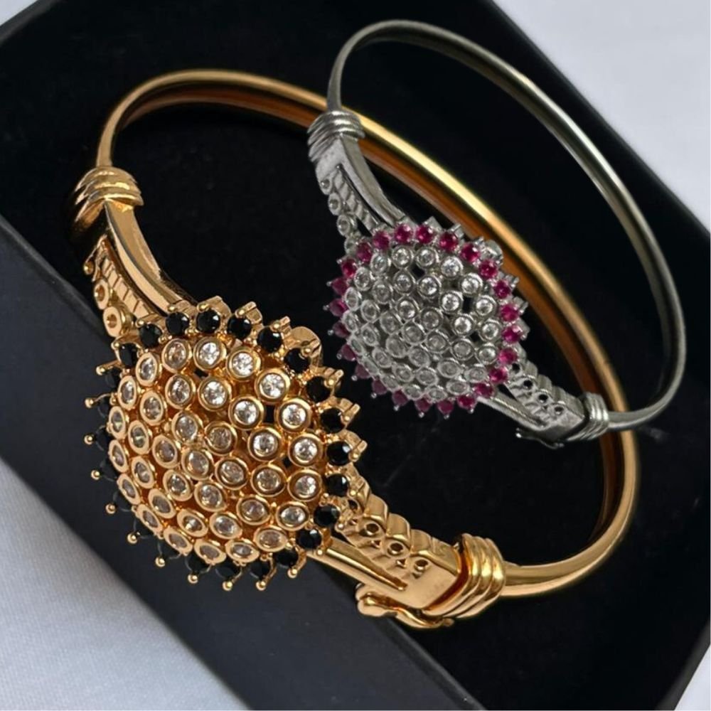 Decorative jeweled bracelet